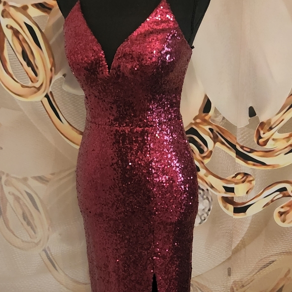 Burgundy Sequin Dress - Picture 4 of 4